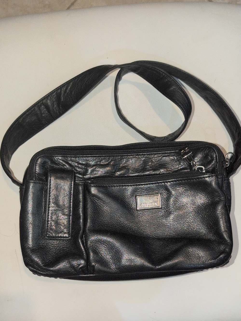 Perlina Vintage Y2K Black Leather Multi-Compartment Crossbody